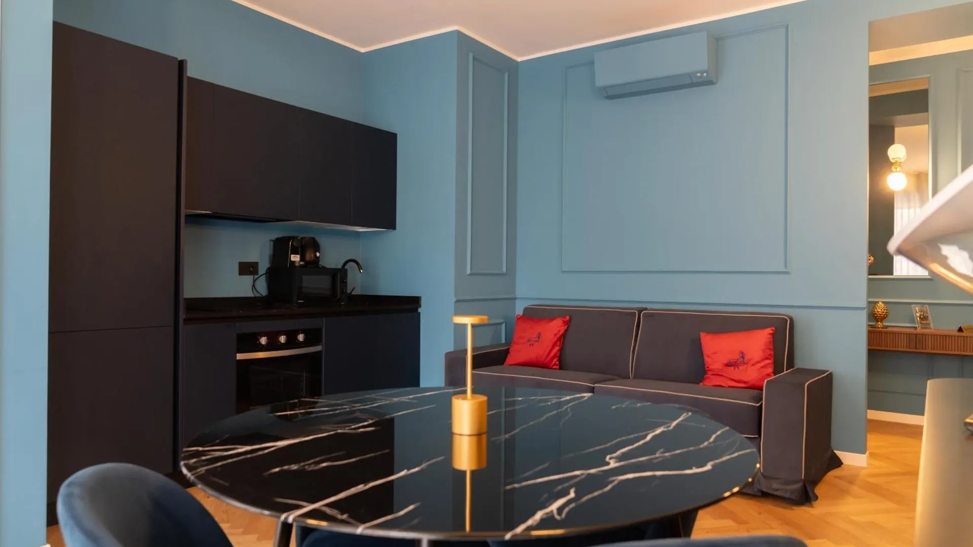 Suite Casa Degli Specchi, Appartamento Di Lusso In Galleria Buenos Aires Milán
