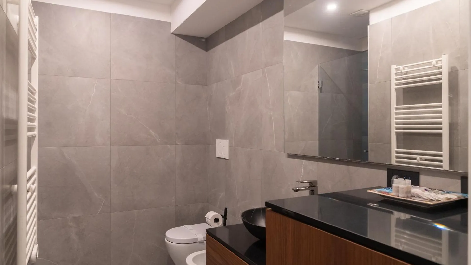 Suite Casa Degli Specchi, Appartamento Di Lusso In Galleria Buenos Aires Milán